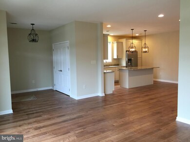 641 Tudor Dr, Hagerstown, MD 21742 - photo 3