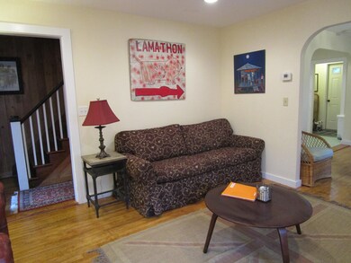 4 living room 2