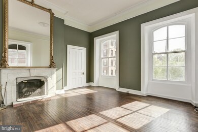 700 Cathedral St unit 301, Baltimore, MD 21201 - photo 4