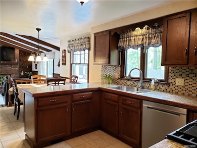 937 Castlebar Dr, North Tonawanda, NY 14120 - photo 6