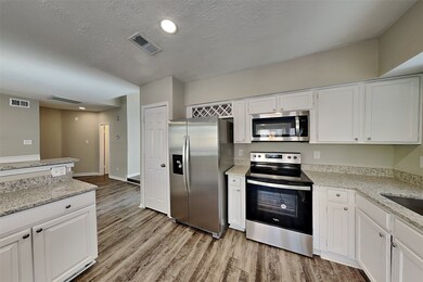 8631 Spring Green Dr, Houston, TX 77095 - photo 5