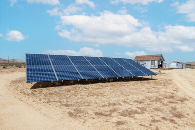 4584 50th St W, Rosamond, CA 93560 - photo 5