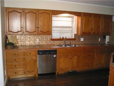 1923 N Bell Ave, Shawnee, OK 74804 - photo 4