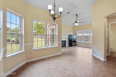 07-Breakfast Room to Hearth Room
