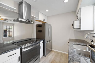 8400 Jamestown Dr unit 410, Austin, TX 78758 - photo 7