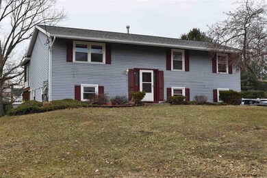 140 Horstman Dr, Schenectady, NY 12302 - photo 4