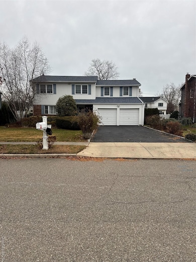 15 Sherry Ln, Hauppauge, NY 11788 - photo 2