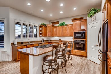 7957 East Sugarloaf Circle-large-010-009