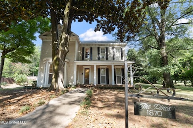 251 S Craft St, Holly Springs, MS 38635 - photo 4