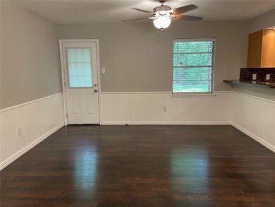 6919 N Oak Bend Dr, Alvin, TX 77511 - photo 3