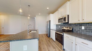 12-web-or-mls-1400-Dorset-Dr-Greenville-