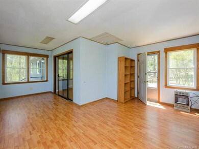 2253 Pleasant Grove Rd, Hendersonville, NC 28739 - photo 4