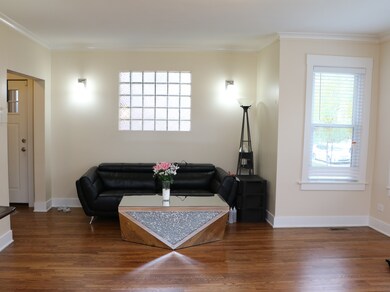 6449 N Fairfield Ave, Chicago, IL 60645 - photo 3