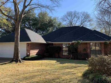 913 913 Beth Dr, Tyler, TX 75707 - photo 2