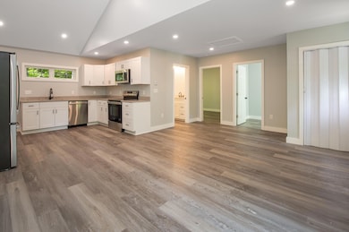 160 Maplewood Dr, Naples, ME 04055 - photo 3