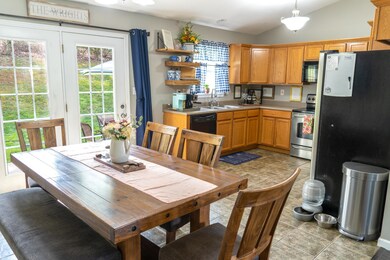 348 Bowers Park Cir, Knoxville, TN 37920 - photo 5