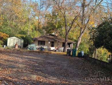 9554 Nicholson Rd, Miamisburg, OH 45342 - photo 2