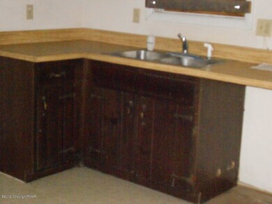 102 Lansdale Dr, East Stroudsburg, PA 18301 - photo 6