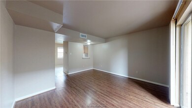 202 Lincoln Ave unit C, College Station, TX 77840 - photo 4