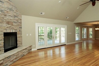 319 Lakeshore Cir, Georgetown, KY 40324 - photo 5