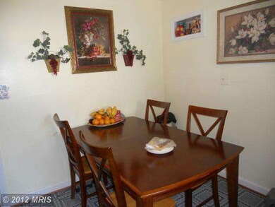 8903 Marquis Ln, Clinton, MD 20735 - photo 4