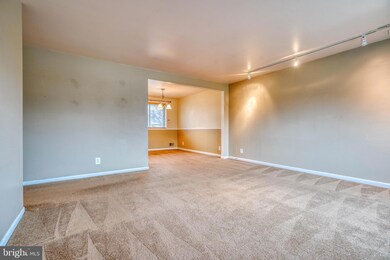 8911 Robin Place, Laurel, MD 20708 - photo 4