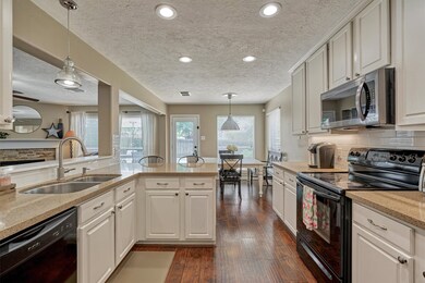 79 S Wynnoak Cir, Spring, TX 77382 - photo 7