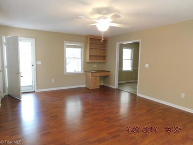 1871 Woodglo Dr, Asheboro, NC 27205 - photo 5