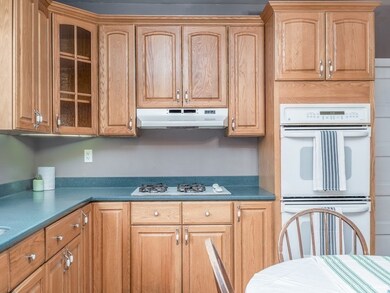 35 Adams St, North Chelmsford, MA 01863 - photo 6