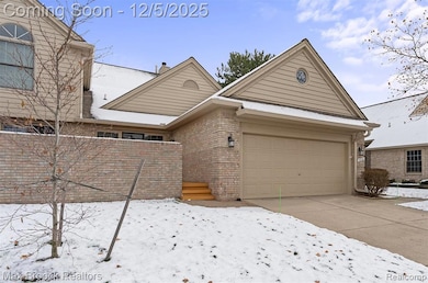 42738 Matthew Dr unit 47, Sterling Heights, MI 48313 - photo 4