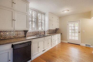 988 Reaney Ave E, Saint Paul, MN 55106 - photo 7