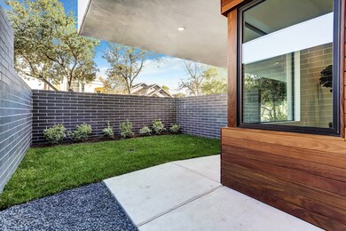 2018 Brun St, Houston, TX 77019 - photo 4