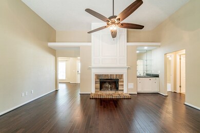 3908 Ashwood Dr, Pearland, TX 77584 - photo 5