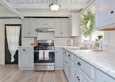 10&10R Montvale Ave, Gloucester, MA 01930 - photo 4