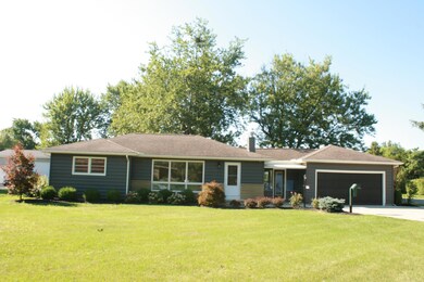 947 Collins Ave, Marysville, OH 43040 - photo 2
