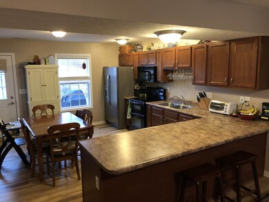 1250 W Adams Hill Cir unit 302, Bloomington, IN 47403 - photo 3