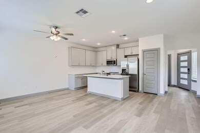 33170 Willow Heights Ln, Magnolia, TX 77354 - photo 3