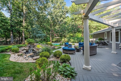 10332 Eclipse Ln, Great Falls, VA 22066 - photo 3