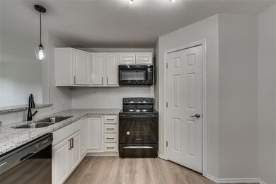 904 S Mckinney St, Ennis, TX 75119 - photo 7