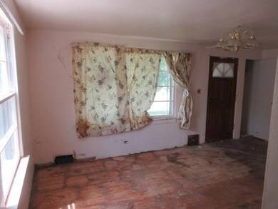 1813 N Jackson St, Waukegan, IL 60087 - photo 7