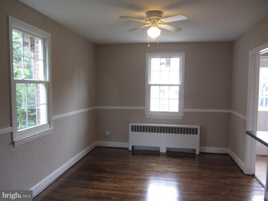 8631 Willow Oak Rd, Parkville, MD 21234 - photo 7