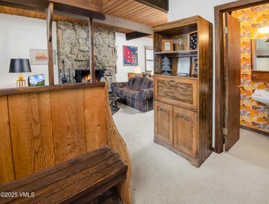 2469-Chamonix-Ln-E1-MLS_02