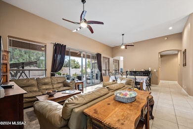 06-Living Area