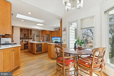 7207 Gordons Rd, Falls Church, VA 22043 - photo 7