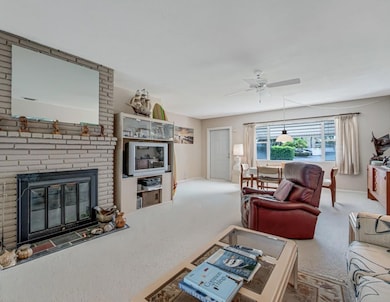 1122 Beach Rd, Riviera Beach, FL 33404 - photo 7