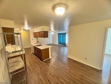 55 Bolton Ct, Somerset, NJ 08873 - photo 6