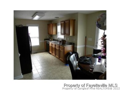 1530 Stonewood Dr, Fayetteville, NC 28306 - photo 3