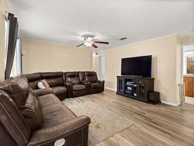 2004 Columbus Cir, Leesville, LA 71446 - photo 6