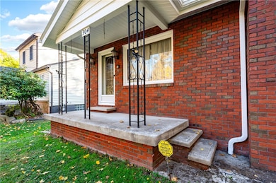 304 N Scott St, New Castle, PA 16101 - photo 3