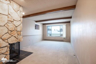 04-Living Room_KC_02758-Edit